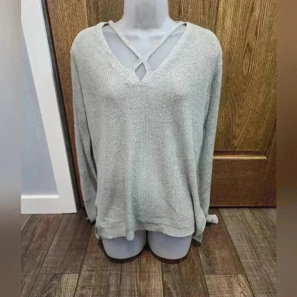 Maurices XXL Grey Knit V-Neck Sweater Soft - Picture 1 of 6